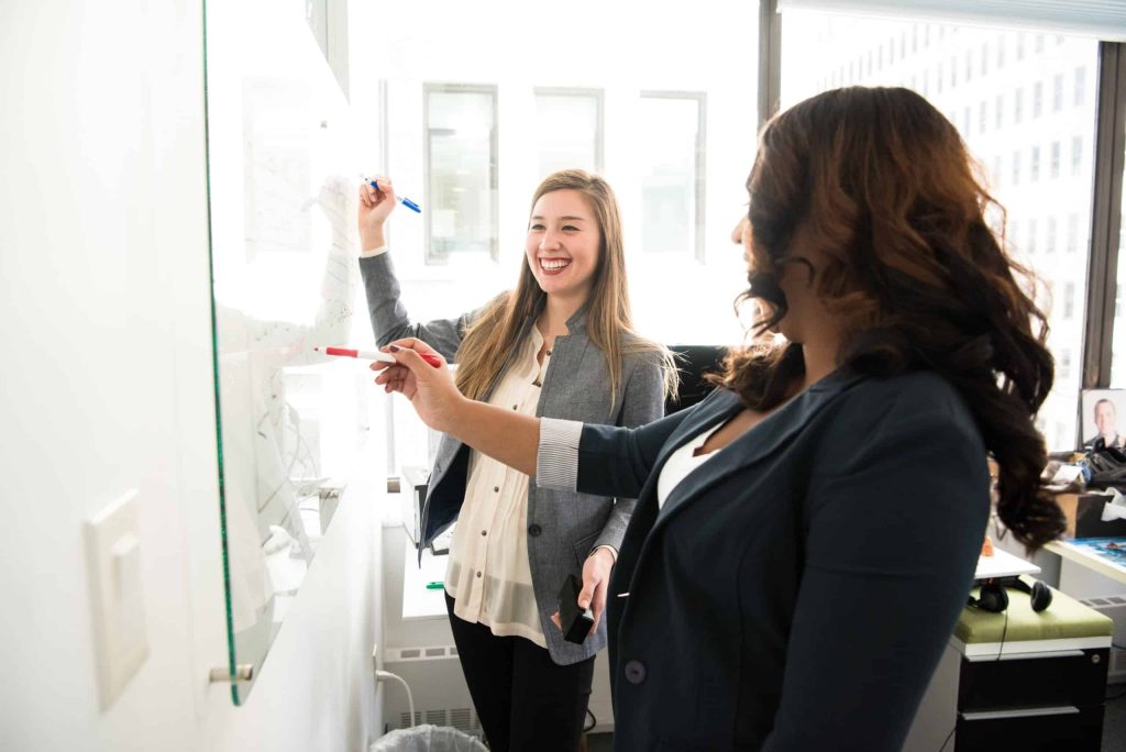 Pendulum Solutions: 7 Human Resources Headaches